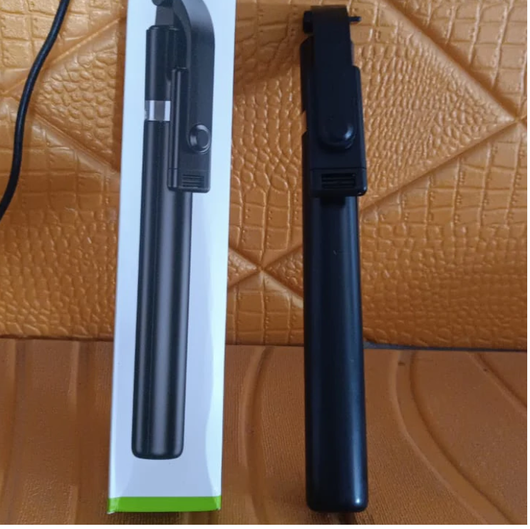 Selfie Stick with Tripod Stand